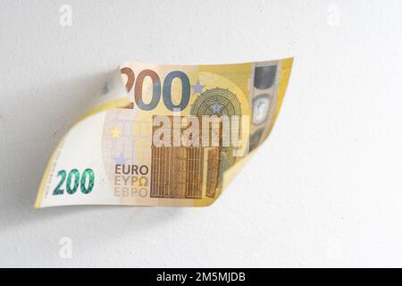 Foto von zwei hundert Euro Banknote im Makromodus geschossen. Hochauflösendes Foto. Stockfoto