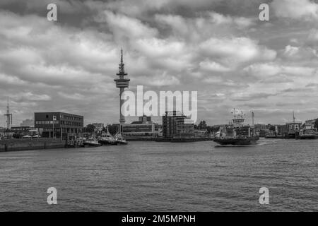 Der 106 Meter hohe Radarturm von Bremerhaven Stockfoto