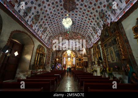 Nicht exklusiv: Details der barocken Kunst im Inneren der Kirche San Jeronimo Tlacochahuaya in der Gemeinde San Jerónimo Tlacoch Stockfoto