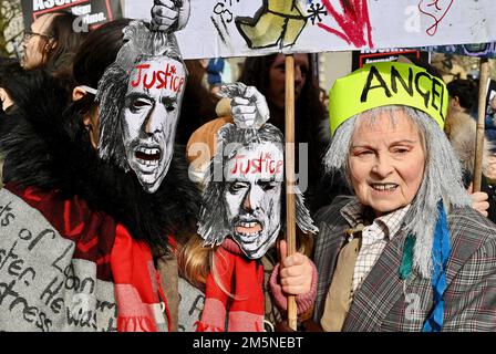 Vivienne Westwood, die Königin der britischen Mode, starb im Alter von 81years Jahren. DATEIBILD. Vivenne Westwood. Auslieferung von Julian Assange-Protest, Whitehall, London. UK Stockfoto