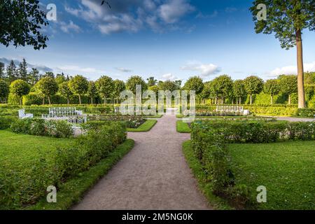 Puschkin, Russland - 12. Juli 2022: Der Blick auf den Katharinenpark in Zarskoye Selo Stockfoto