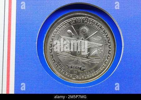 Nahaufnahme einer Space Shuttle Coin zur Erinnerung an den Start der Space Shuttle Discovery am 29. September 1988 vom Kennedy Space Centre Stockfoto