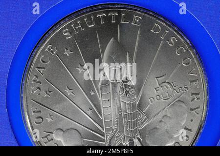 Nahaufnahme einer Space Shuttle Coin zur Erinnerung an den Start der Space Shuttle Discovery am 29. September 1988 vom Kennedy Space Centre Stockfoto