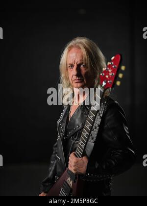 K.K. Downing, fotografiert in KK's Steel Mill, Woverhampton. Stockfoto