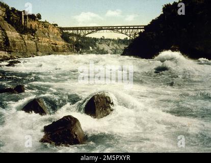 Whirlpool Rapids und Lower Steel Arch Bridge, Niagara Falls, New York, USA, c 1898 - Detroit Publishing Co - Fotodruck Stockfoto