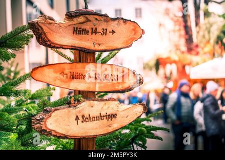 Salzburg, Österreich. Weihnachtsdekoration am Christkindlmarkt Weihnachtsmarkt, Salzburger Advent. Stockfoto