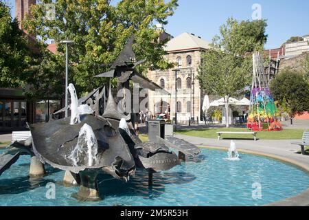 Der Tasman-Brunnen im Hafengebiet von Hobart, der Hauptstadt Tasmaniens. Reisen ins Südland. Bildhauer Stephen Walker 1979 Stockfoto