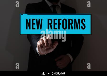 Konzeptionelle Darstellung Neue Reformen. Geschäftsüberblick zur Ergänzung oder Verbesserung durch Änderung der Form oder Beseitigung von Fehlern Stockfoto