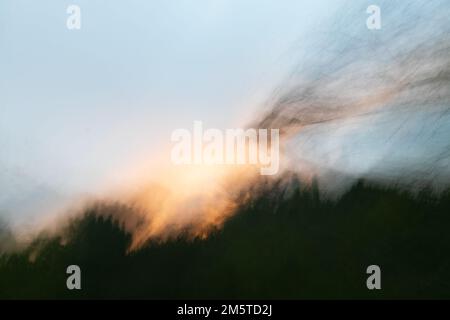 San Diego, Kalifornien. 30. Dezember 2022. The Sunset in San Diego, Kalifornien, am Freitag, den 30. Dezember 2022 (Kreditbild: © Rishi Deka/ZUMA Press Wire) Kredit: ZUMA Press, Inc./Alamy Live News Stockfoto