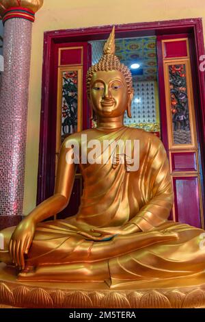 Wat Lokanukroh (Chua TU Te), chinesischer/vietnamesischer buddhistischer Tempel. Sampeng Lane, Chinatown, Bangkok, Thailand. Stockfoto