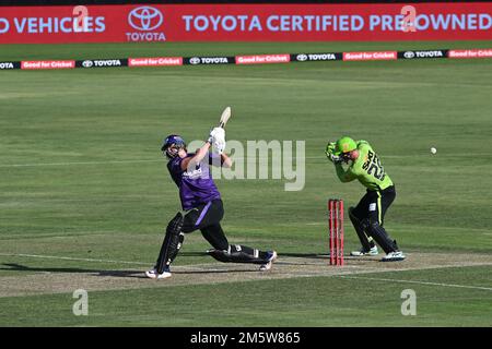 ALBURY NSW, AUSTRALIEN. 31. Dezember 2022. Big Bash League, Sydney Thunder gegen Hobart Hurricanes, D'Arcy Short, Matthew Gilkes auf Lavington Sports Ground. Credit Karl Phillipson/Alamy Live News Stockfoto