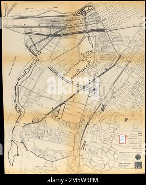 Parker Hill-Fenway Stadterneuerungsgebiet r-48 : Vorschlag für die Verbreitung. Begleitet von einem Stadterneuerungsplan für Bostons Stadtviertel Parker Hill/Fenway. Zeigt Expressstraßen, Hauptverkehrsstraßen, Nebenstraßen, Umsteigegebiet, Schnellverkehr, Schnellbahnhaltestellen und Eisenbahnstrecken. Bildausschnitt: [Ortskarte] Massachusetts, Suffolk, County, Boston, Fens Mission Hill Stockfoto