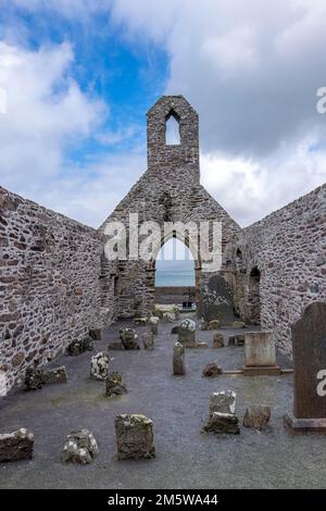 Ruined Church of St. Michael Ballinskelligs Priory, Ballinskelligs Abbey, Ruin, Irland, County Kerry, Irland Stockfoto