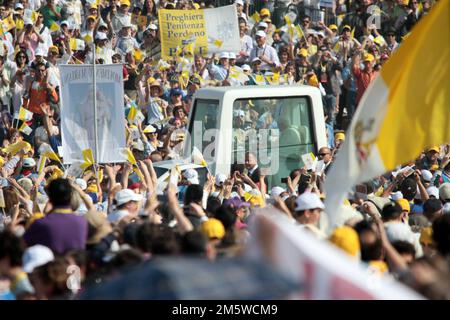 Venedig, Italien. 09. Mai 2011. Päpstlicher Besuch von Papst Benedikt XVI in Venedig 07-08. Mai 2011 Kredit: Unabhängige Fotoagentur/Alamy Live News Stockfoto
