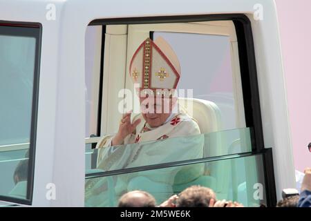 Venedig, Italien. 09. Mai 2011. Päpstlicher Besuch von Papst Benedikt XVI in Venedig 07-08. Mai 2011 Kredit: Unabhängige Fotoagentur/Alamy Live News Stockfoto