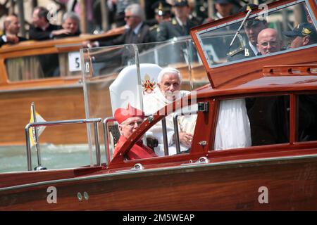 Venedig, Italien. 09. Mai 2011. Päpstlicher Besuch von Papst Benedikt XVI in Venedig 07-08. Mai 2011 Kredit: Unabhängige Fotoagentur/Alamy Live News Stockfoto