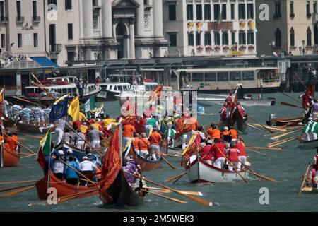 Venedig, Italien. 09. Mai 2011. Päpstlicher Besuch von Papst Benedikt XVI in Venedig 07-08. Mai 2011 Kredit: Unabhängige Fotoagentur/Alamy Live News Stockfoto