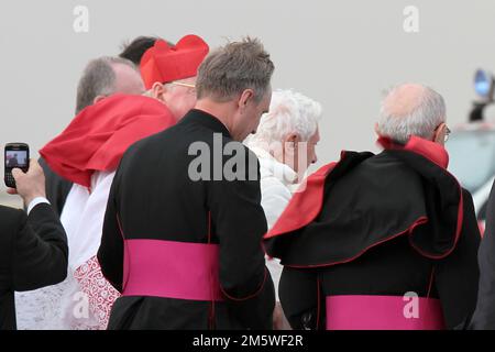 Venedig, Italien. 09. Mai 2011. Päpstlicher Besuch von Papst Benedikt XVI in Venedig 07-08. Mai 2011 Kredit: Unabhängige Fotoagentur/Alamy Live News Stockfoto