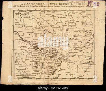 Eine Karte des Landes rund um Dresden mit den Städten und Festungen, die die verschiedenen Armeen während des Wahlkampfs besetzt haben. Freischnitt abgebildet. Erscheint im Gentlemen's Magazine. London, 1758. Dezember, gegen 28 , Deutschland , Sachsen , Gegend Stockfoto