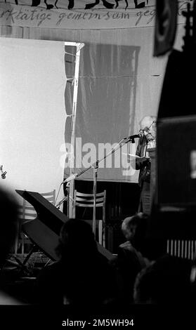 DDR, Berlin, 21. Oktober 1989, Manifestation von Berliner Künstlern gegen Gewalt - für Demokratie, Veranstaltung von Künstlern und Kulturschaffenden in der Stockfoto