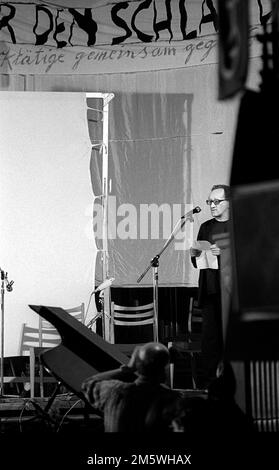 DDR, Berlin, 21. Oktober 1989, Manifestation of Berlin Art Workers Against Violence - for Democracy, Veranstaltung von Künstlern und Kulturschaffenden Stockfoto