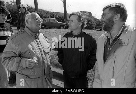 DDR, Ahrenshoop, 14. 06. 1989, Drehort des Films Tod des Pelikans von Rainer Baer, am Strand von Ahrenshoop (von links nach rechts) : . . Stockfoto