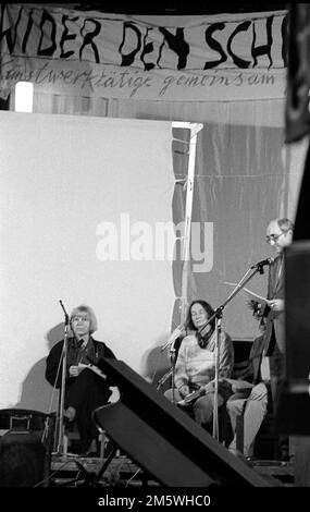 DDR, Berlin, 21. Oktober 1989, Manifestation of Berlin Art Workers Against Violence - for Democracy, Veranstaltung von Künstlern und Kulturschaffenden Stockfoto