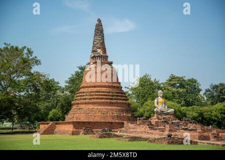 Wat Worachettharam in der Stadt Ayutthaya in der Provinz Ayutthaya in Thailand, Thailand, Ayutthaya, November 2022 Stockfoto