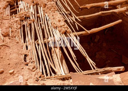 Splitebene - Ruin. Rucksacktouren in Grand Gulch und Anasazi-Wohnungen und Felskunst. In Der Nähe Von Blanding, Utah, Usa. Stockfoto