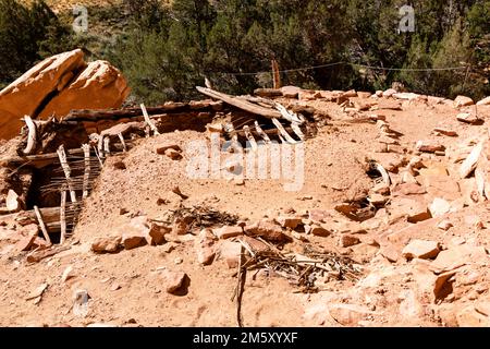 Splitebene - Ruin. Rucksacktouren in Grand Gulch und Anasazi-Wohnungen und Felskunst. In Der Nähe Von Blanding, Utah, Usa. Stockfoto