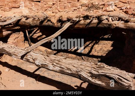 Splitebene - Ruin. Rucksacktouren in Grand Gulch und Anasazi-Wohnungen und Felskunst. In Der Nähe Von Blanding, Utah, Usa. Stockfoto