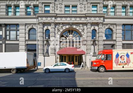 Das Ellicott Square Building, einst das größte Bürogebäude der Welt, wurde von Daniel Burnham & Company entworfen und 1896 fertiggestellt. Stockfoto