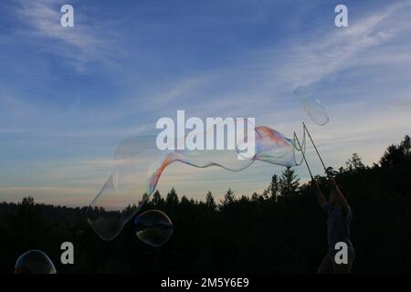 Riesige Blasen in den Bergen Stockfoto