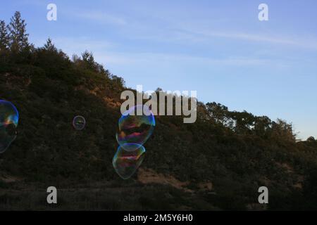 Riesige Blasen in den Bergen Stockfoto