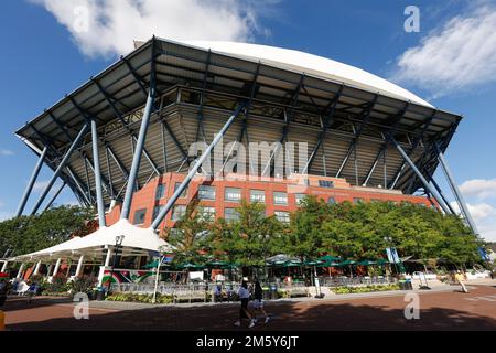 Blick auf das Arthur Ashe Stadium, US Open Championships 2022, New York, USA. Stockfoto