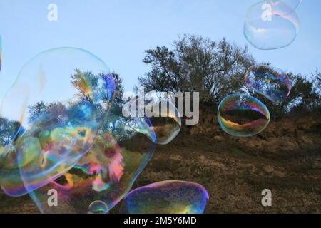 Riesige Blasen in den Bergen Stockfoto
