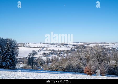 Guiting Power im Winterschnee. Cotswolds, Gloucestershire, England Stockfoto