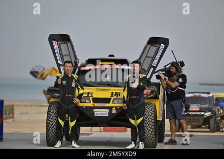 224 WAI Han (chn), MA Li (chn), HANWEI Motorsport Team, SMG, Auto, FIA W2RC, Action während der Starting Podium Ceremony of the Dakar 2023, am 31. Dezember 2022 in der Nähe von Yanbu, Saudi-Arabien - Foto: Gigi Soldano /DPPI/LiveMedia Stockfoto