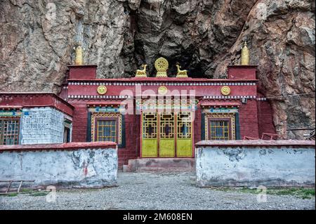 Das wunderschöne Kloster Tashi Dor am Nam Tso See. Damxung County, Lhasa, Tibet, China Stockfoto