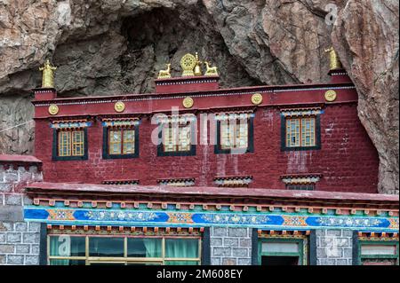 Das wunderschöne Kloster Tashi Dor am Nam Tso See. Damxung County, Lhasa, Tibet, China Stockfoto