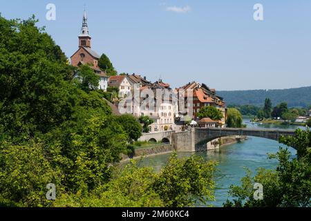 Blick auf Laufenburg mit Rhein, Schwarzwald, Baden-Württemberg, Deutschland Stockfoto