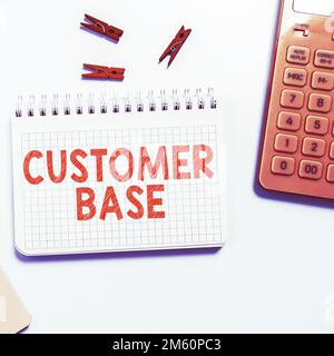 Konzeptionelle Überschrift Kundenbasis. Internetkonzept Ermutigen Sie Kunden, Ihre Marke zu kaufen Stockfoto