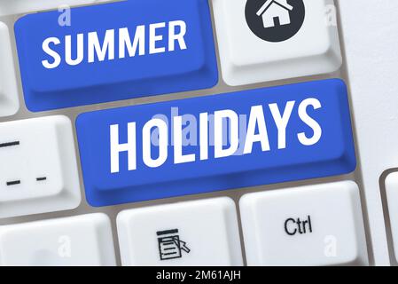 Schreiben mit Text Sommerferien. Geschäftsübersicht Urlaub während der Sommersaison Schulferien oder Ferien Stockfoto