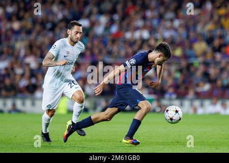 BARCELONA – Okt 13: Pedri in Aktion während des Champions League-Spiels zwischen dem FC Barcelona und dem FC Internazionale im Spotify Camp Nou Stadium auf OC Stockfoto