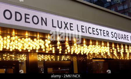 Odeon Luxe Leicester Square, Kino - LONDON, Großbritannien - 20. DEZEMBER 2022 Stockfoto