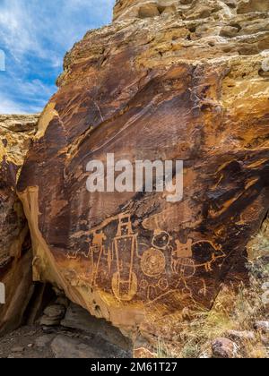 Felszeichnungen der Fremont-Indianer, Island Park Road, Dinosaur National Monument, Jensen, Utah. Stockfoto