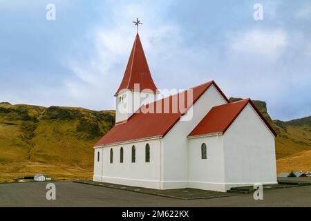 Myrdal Kirche in Vik, Süden im Herbst, Island Stockfoto