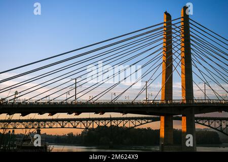 Brücke über den Willamette River, Portland, Oregon Stockfoto