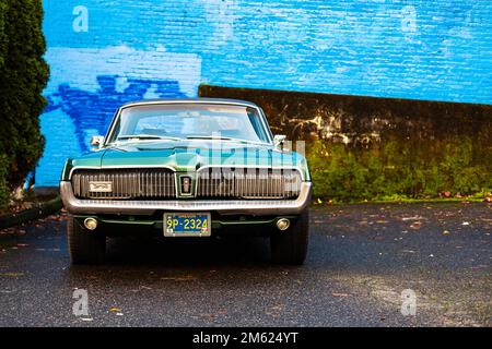 Mercury Cougar Inn Portland Parkplatz Stockfoto