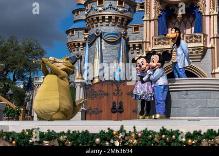 Orlando, FL, USA - November 5 2022 : Magic Kingdom Park. Die Walt Disney World 50. Jubiläumsfeier. Stockfoto